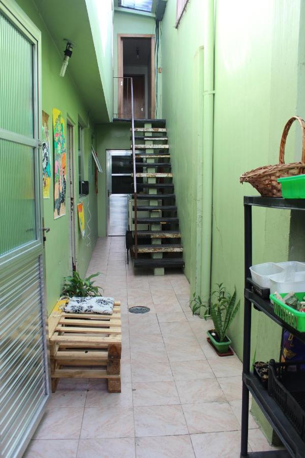 بورتو أليغري Fora De Casa Guest House Poa المظهر الخارجي الصورة