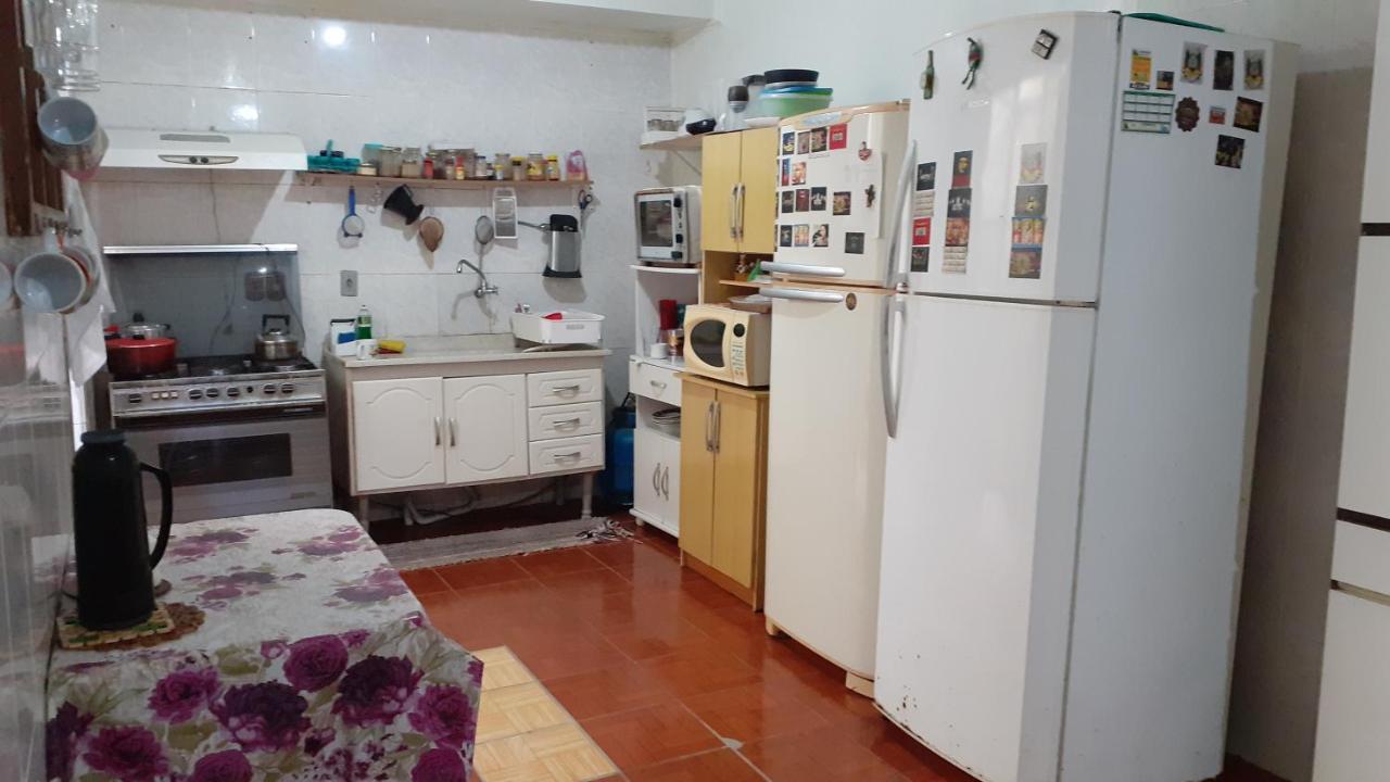 بورتو أليغري Fora De Casa Guest House Poa المظهر الخارجي الصورة